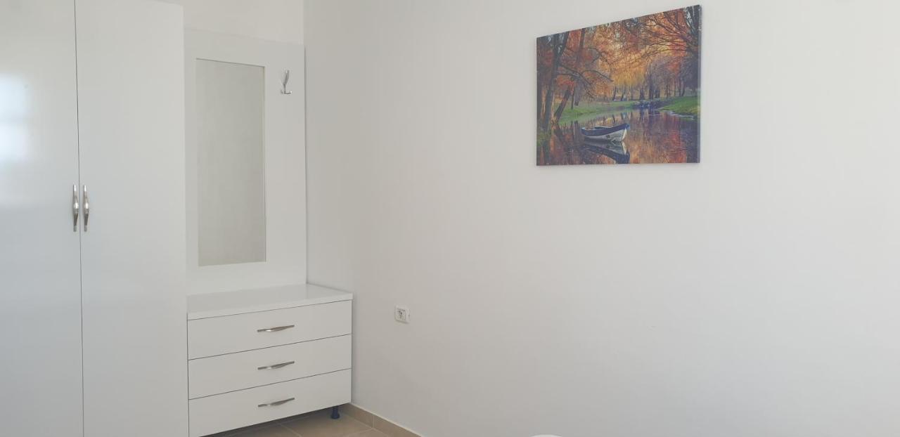 Redsun Apartment Vlore Exterior photo