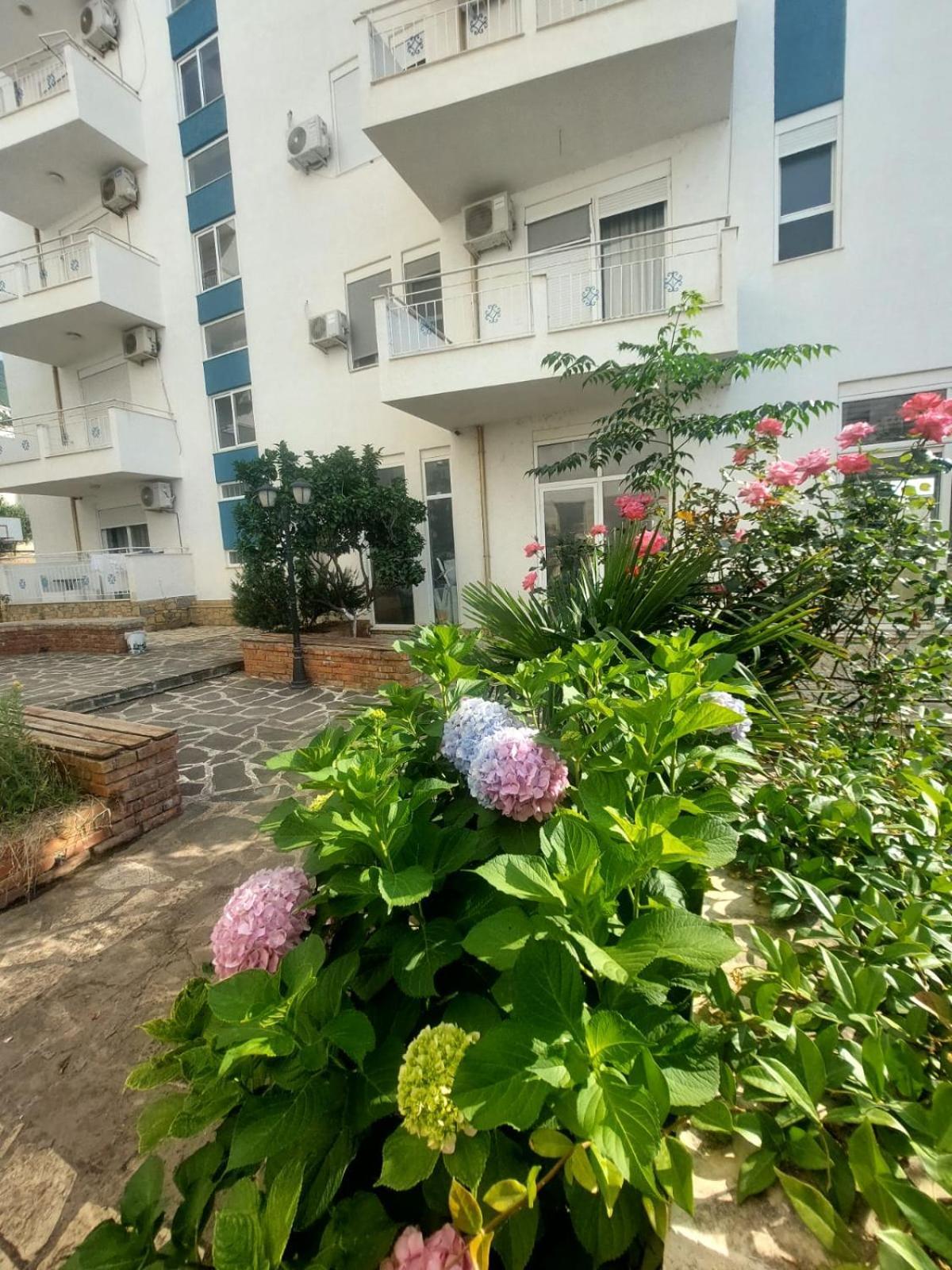 Redsun Apartment Vlore Exterior photo